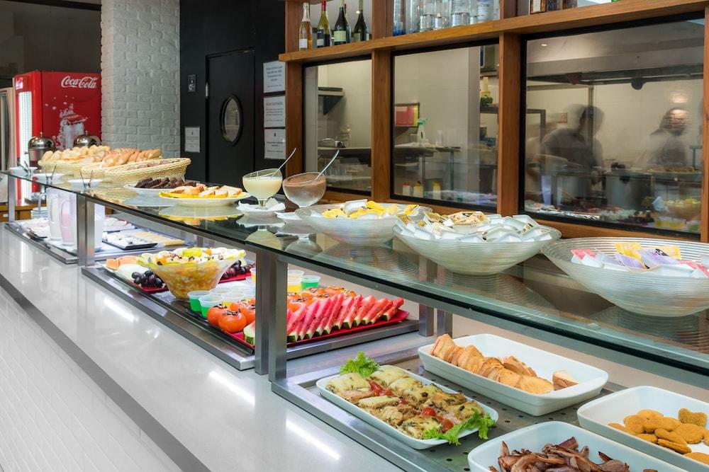 Rede Andrade Lapa Hotel 4*